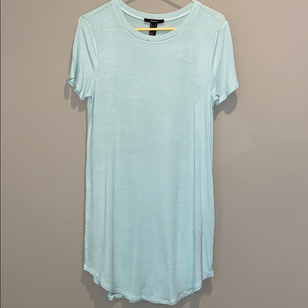 Forever 21 T-Shirt Dress